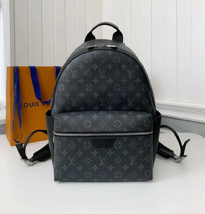 Louis Vuitton discovery monogram 38x29x 20cm m46553