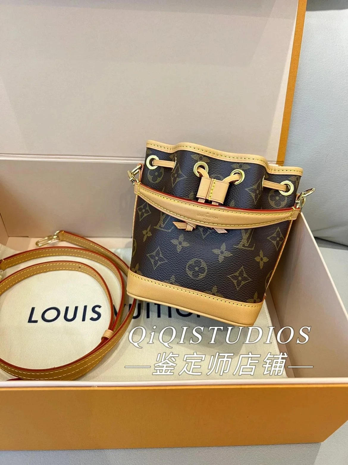 Louis Vuitton Handbags nano Noemini purse