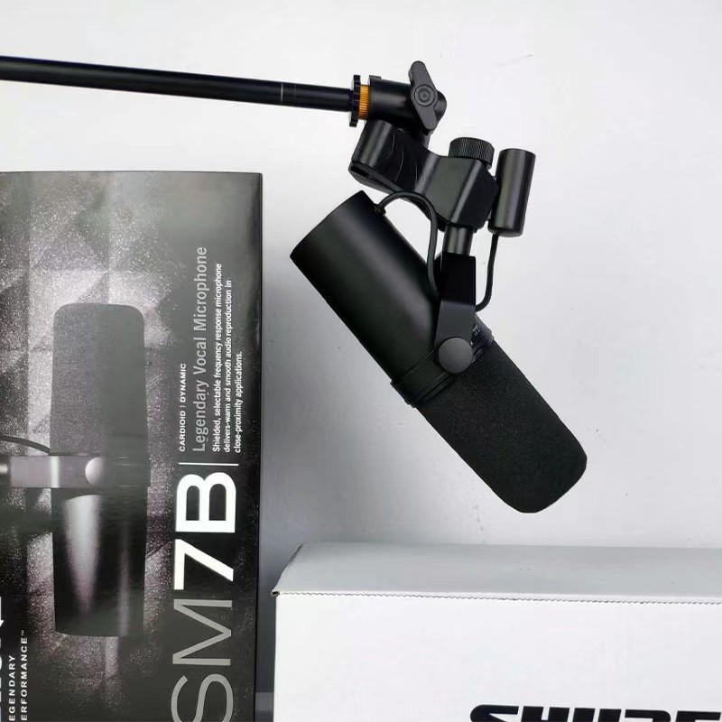 SM7B professional studio microphone