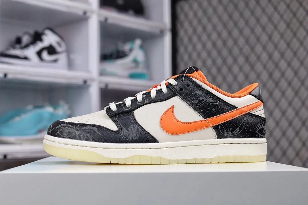 Nike Dunk Halloween