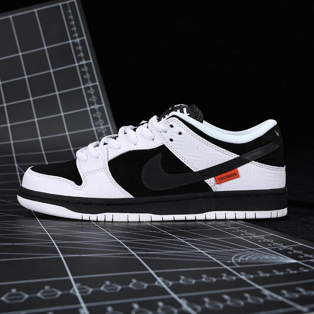 Nike Dunk & Tightbath